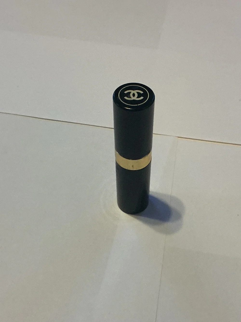 Chanel Retractable Kabuki Brush, 3 1/4” high.